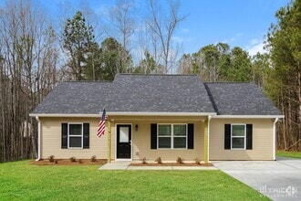 Building Photo - 192 Fairfax Dr