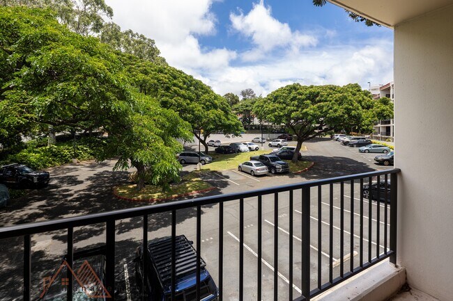 Building Photo - 3138 Waialae Ave