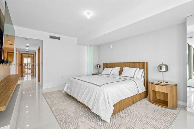 Building Photo - 1135 103rd St