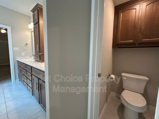 Building Photo - 7205 Tesoro Trl