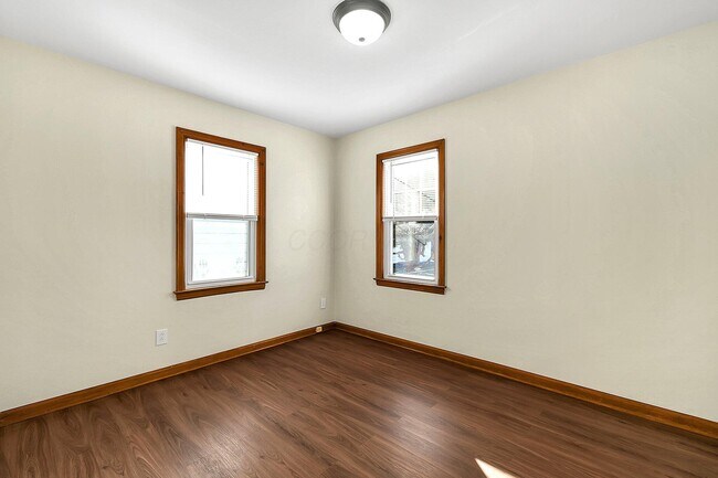 Building Photo - 91 W Kanawha Ave