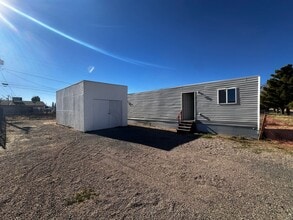 Building Photo - 1 Bedroom 1 Bathroom Mobile Home