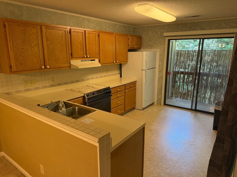 Building Photo - 114 Liberty Pl