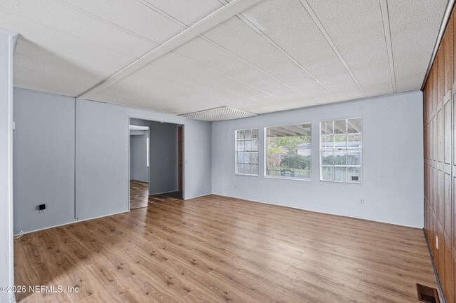 Building Photo - 7631 Timberwood Dr