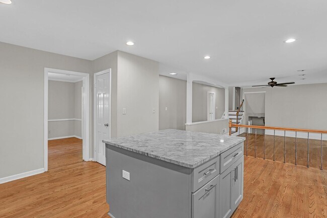 Building Photo - Prestigious Dunwoody Georgia