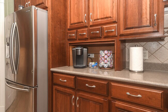 Building Photo - 21685 Merion Ct