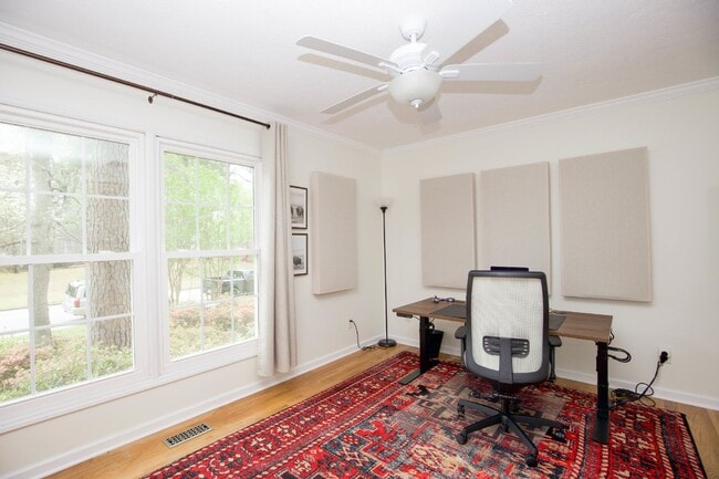 Building Photo - Spacious 3 Bedroom Home in Fayetteville, N...