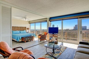Building Photo - 14810 Windward Dr