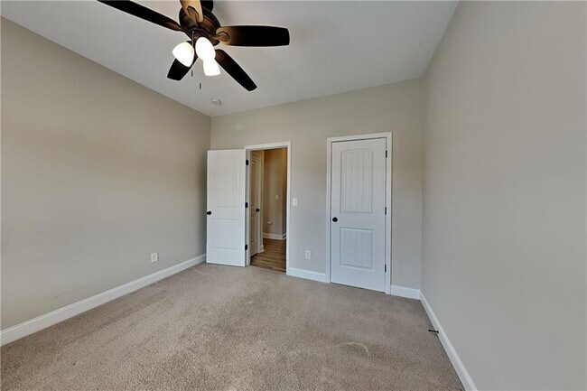 Building Photo - 218 Cranbrooke Dr