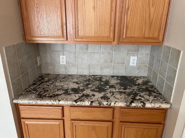 Building Photo - 15119 Wimberly Park Dr