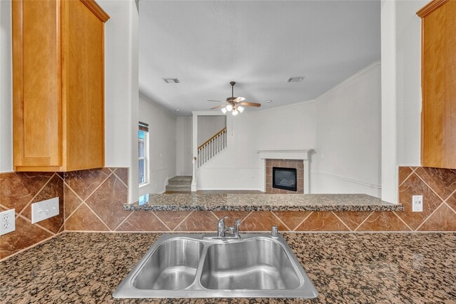 Building Photo - 2614 Shady Acres Ct