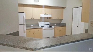 Building Photo - 360 Crestwood Cir