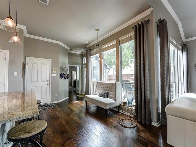 Building Photo - 3621 Granbury Dr