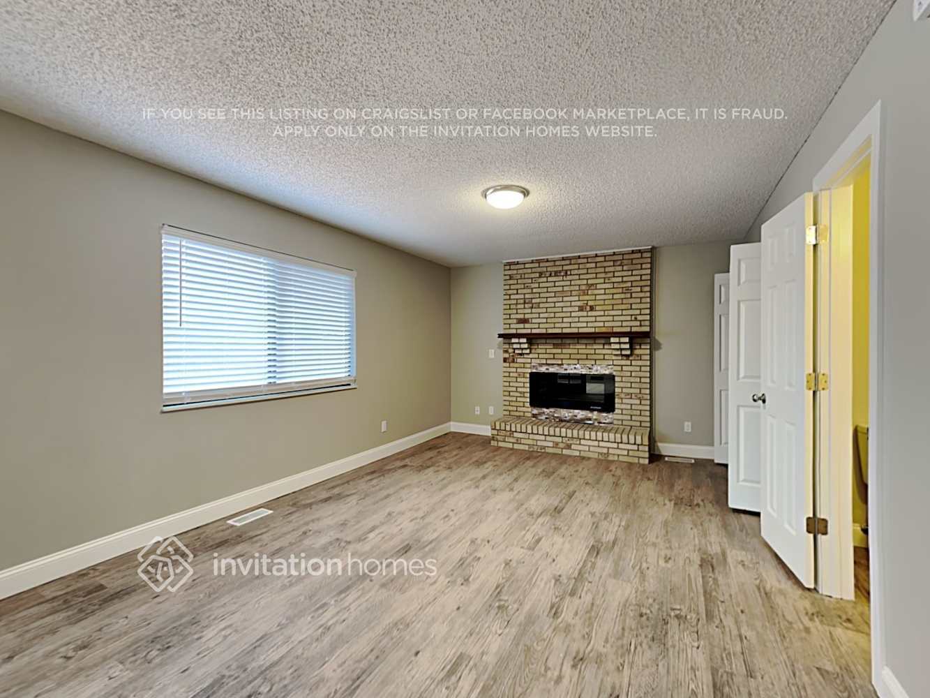 Building Photo - 4060 Charro Dr