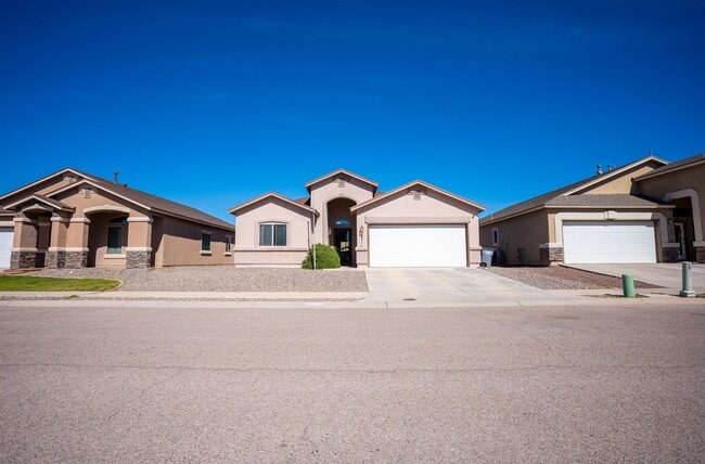 Building Photo - 14311 Early Morn Ave