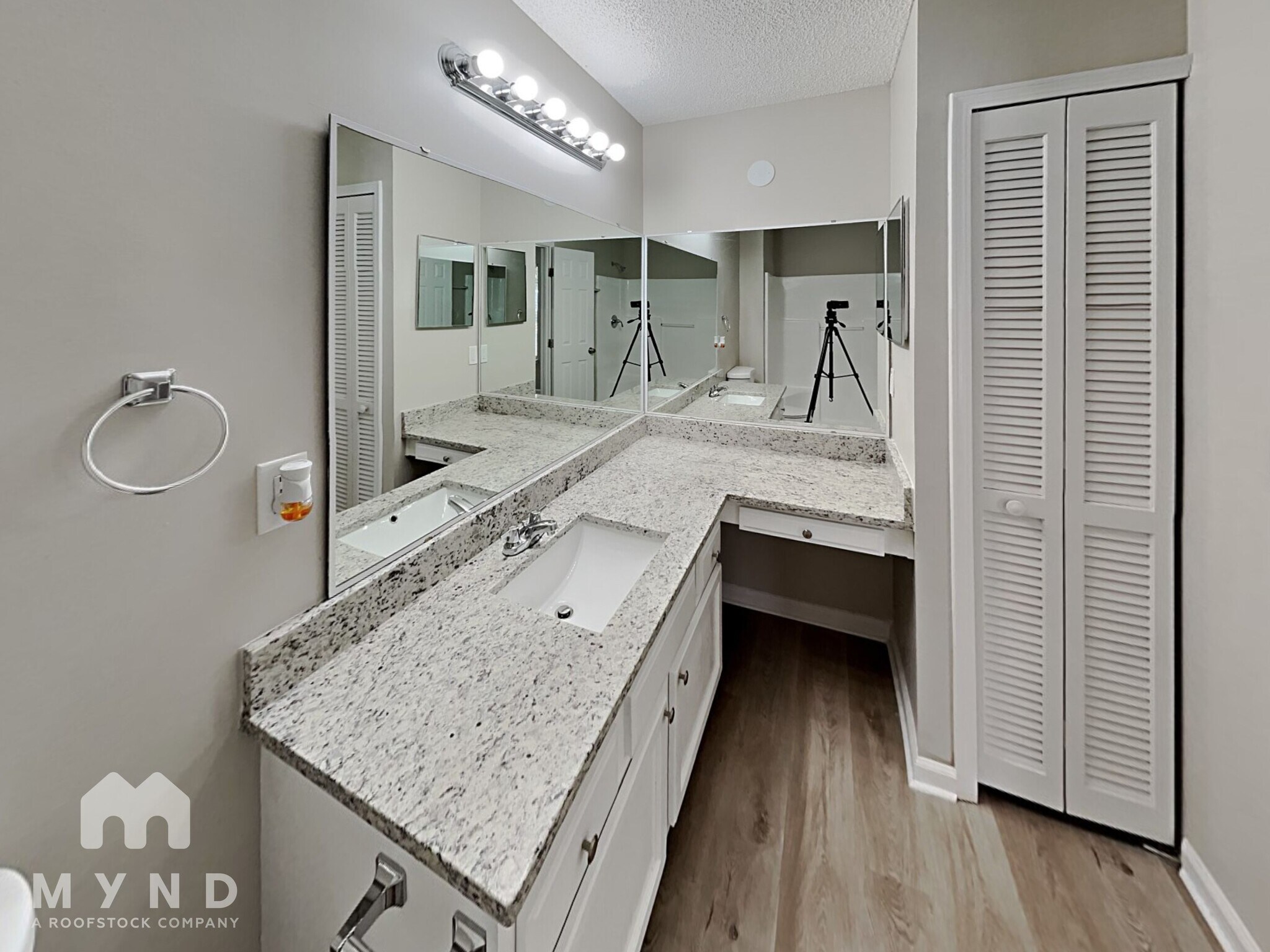 Building Photo - 6549 Arancio Dr W