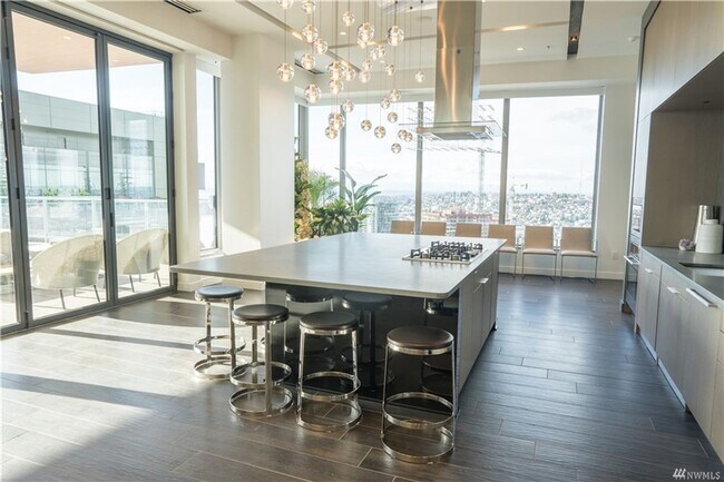 Building Photo - 1Bd/1Ba Seattle Condo