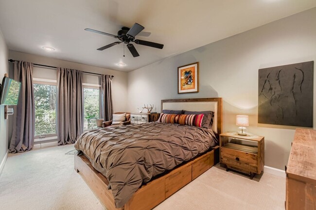 Building Photo - Downtown Austin 2 BD/ 2.5 BA Condo For Lease!