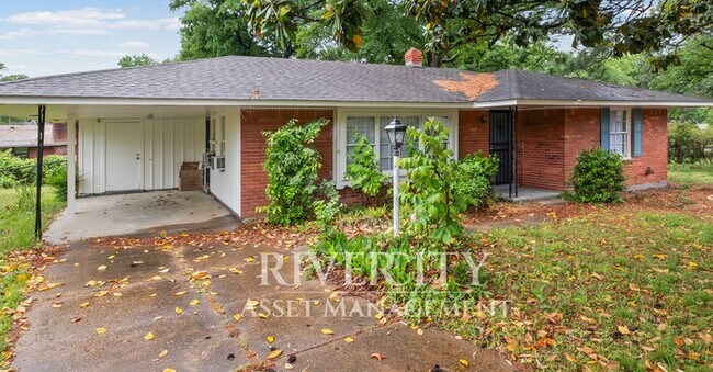 Building Photo - 1381 Laudeen Dr