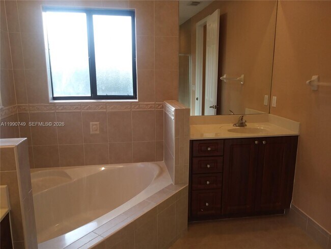 Building Photo - 13978 NW 88th Pl