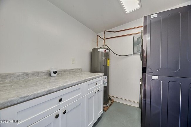 Building Photo - 7319 E Roosevelt St