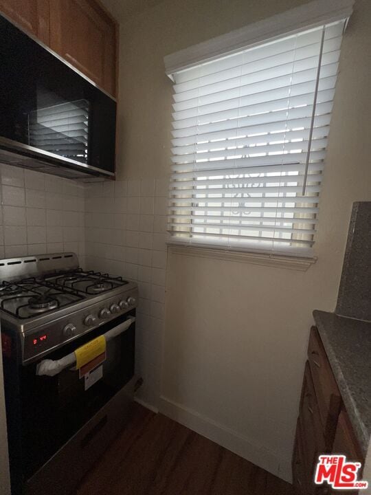 Building Photo - 1306 1/2 S Mansfield Ave