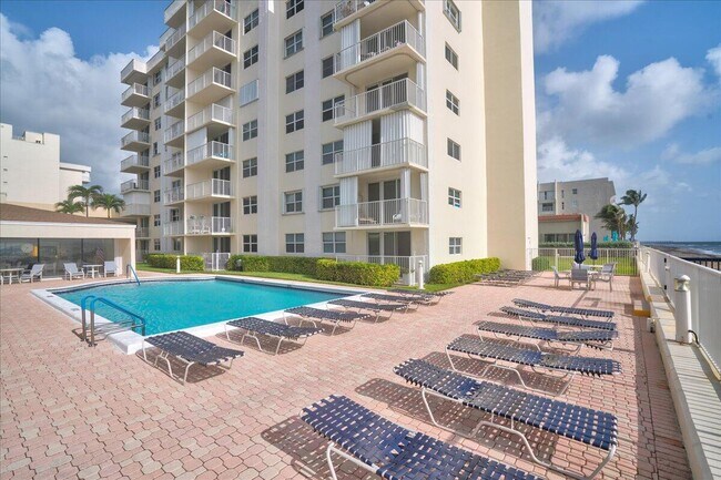 Building Photo - 3540 S Ocean Blvd