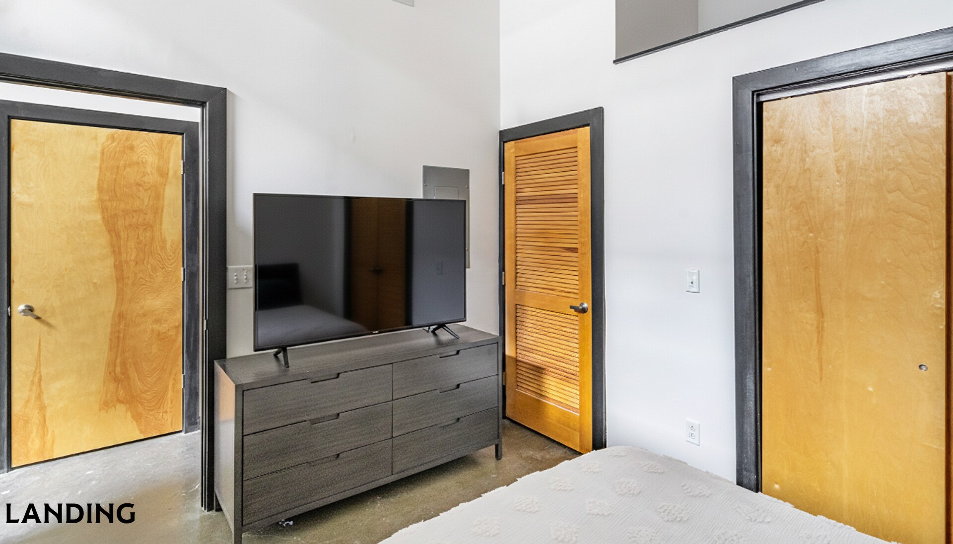 Building Photo - 700 Everett St