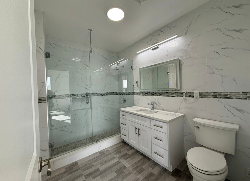 Building Photo - 17 Kearny Ave