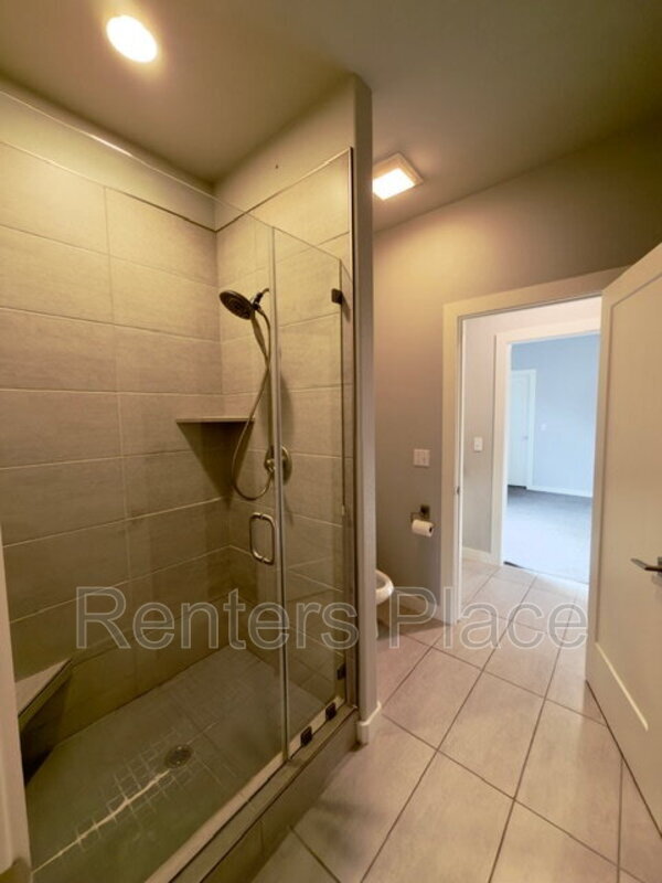 Building Photo - 4001 East 120th St S