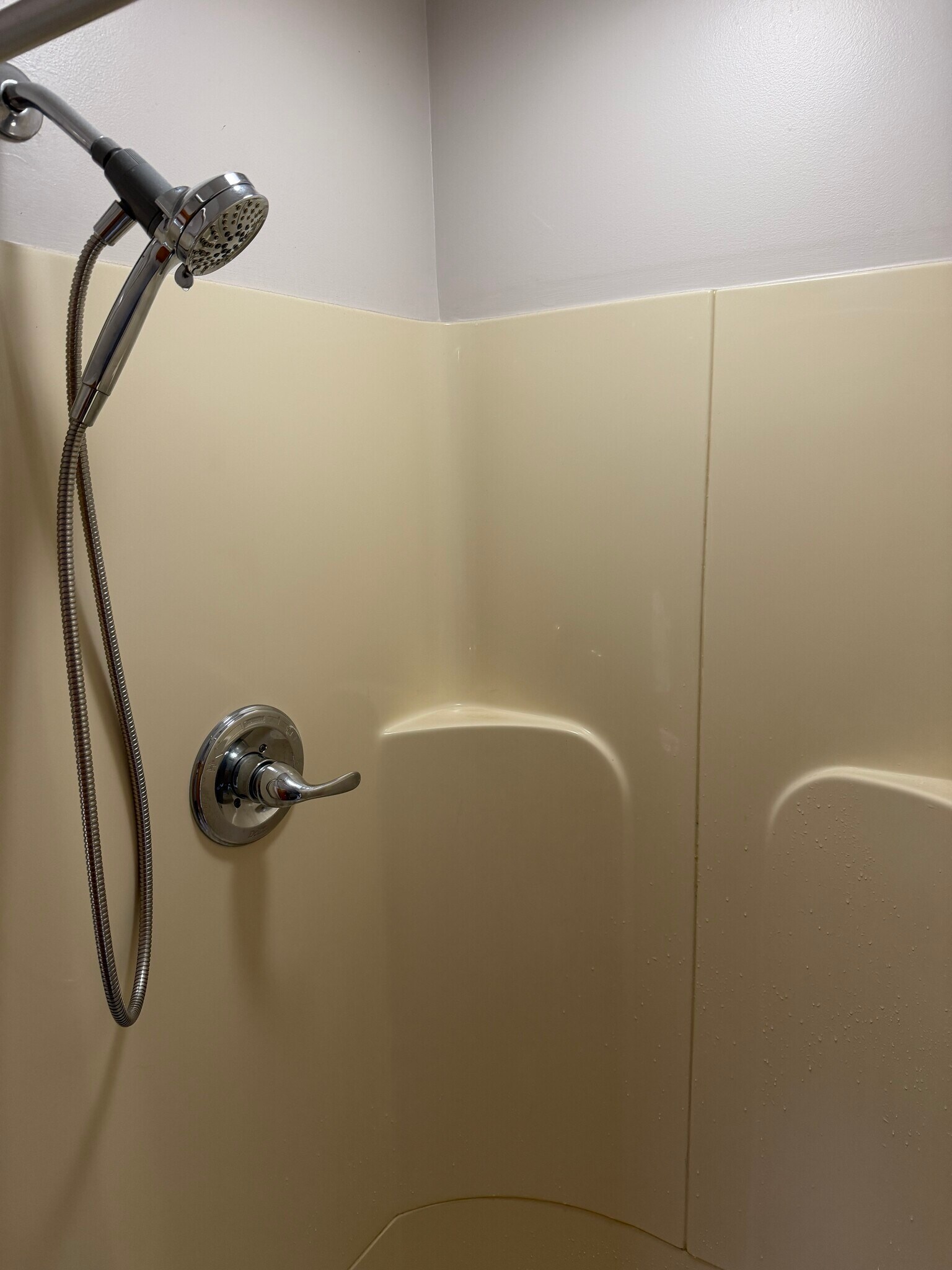 Building Photo - 3062 Laird Ave