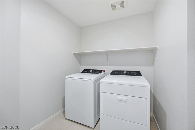 Building Photo - 872 Angwin Ln