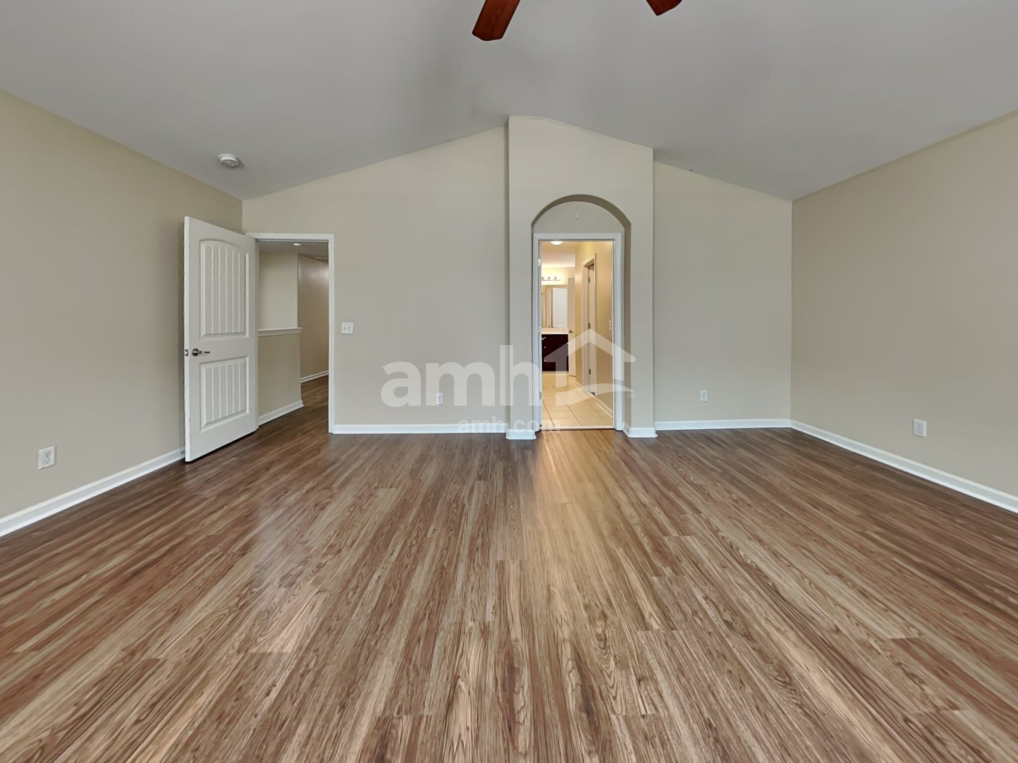 Building Photo - 160 Grayson Ave