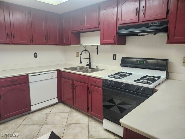 Building Photo - 4726 Madrigal Way