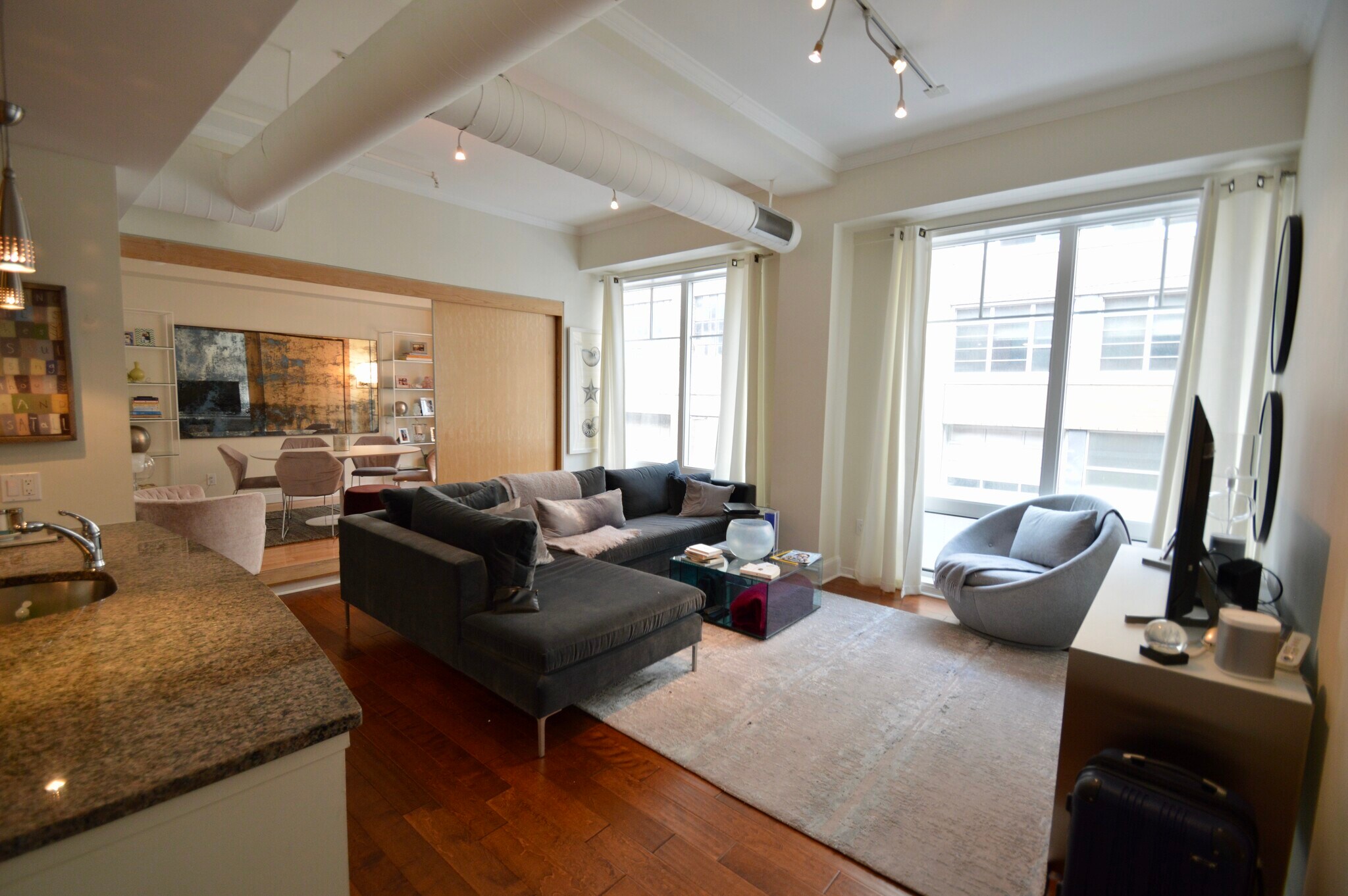 Building Photo - 139 E Berkeley St