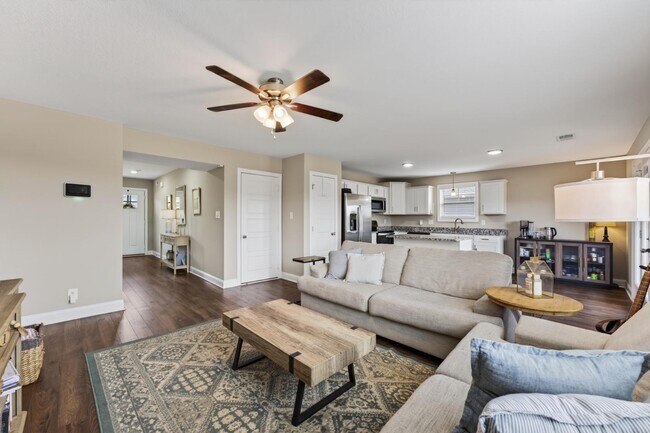 Building Photo - 950 Tufnel Dr