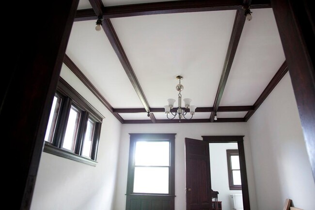 dining room - 3934 Avery St