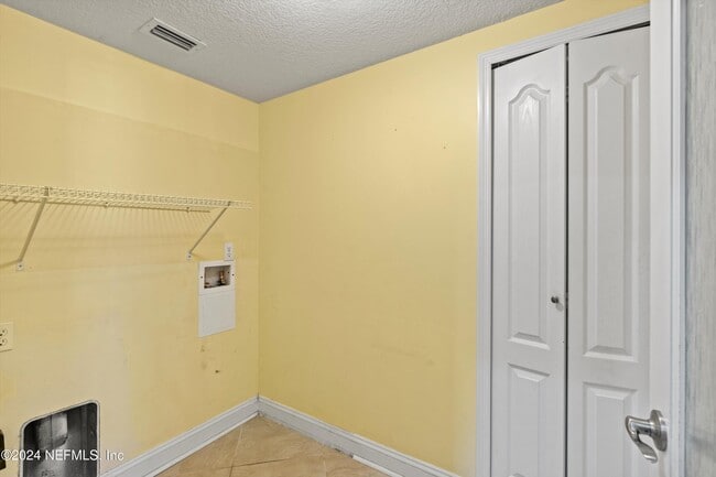 Building Photo - 293 Edge of Woods Rd