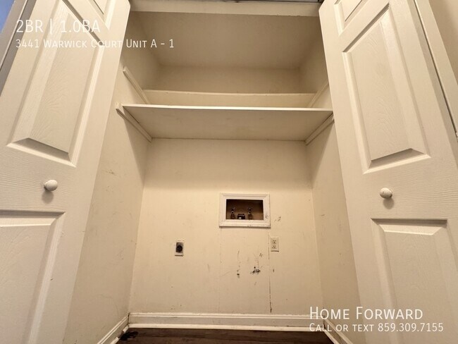 Building Photo - 3441 Warwick Ct