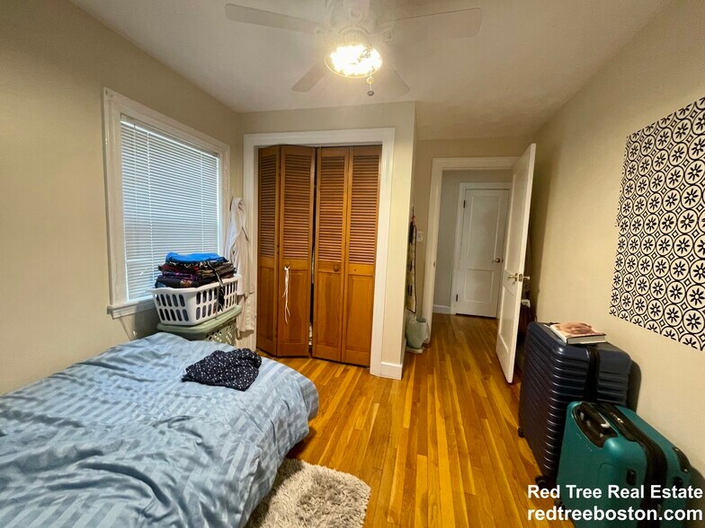 Building Photo - 83 Lexington St