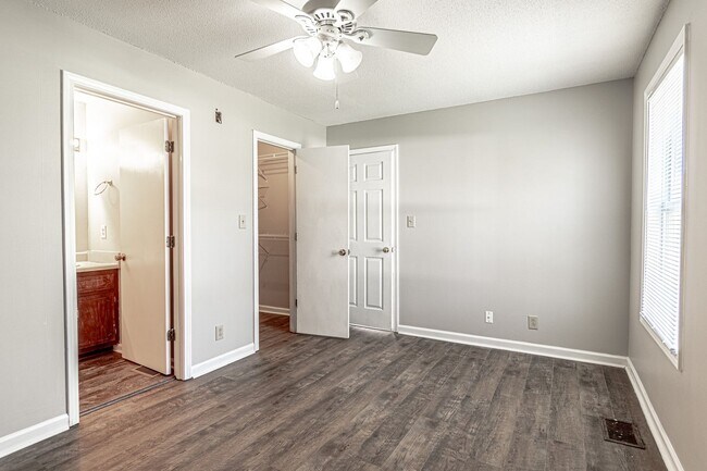 Building Photo - Available now 1/2 off 1st months rent