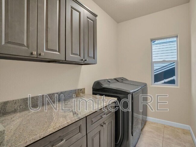 Building Photo - 2345 W Mission Timber Cir