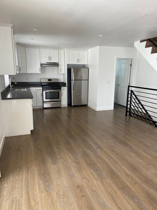 Building Photo - 11514 Emelita St