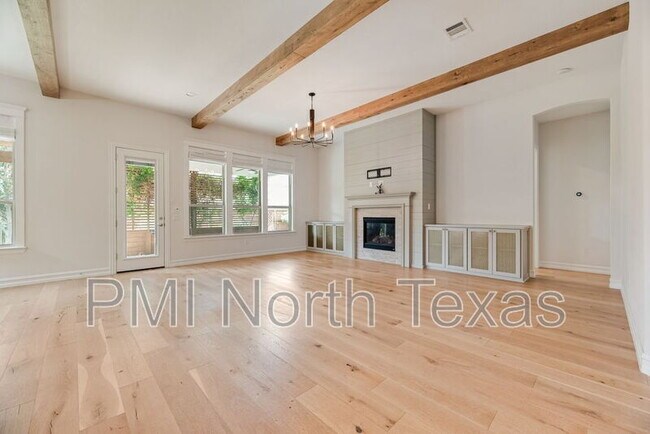 Building Photo - 11093 Villa Canales Ln