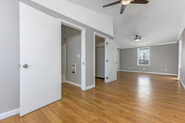 Building Photo - 11580 Highland Park