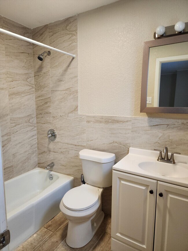 Building Photo - 7101 Guadalupe St