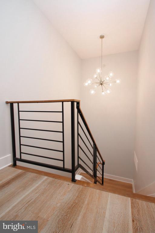 Building Photo - 810 N Uber St