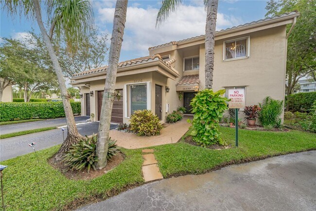 Primary Photo - 16332 Malibu Dr