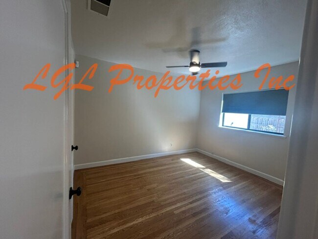 Building Photo - 2787 19th St