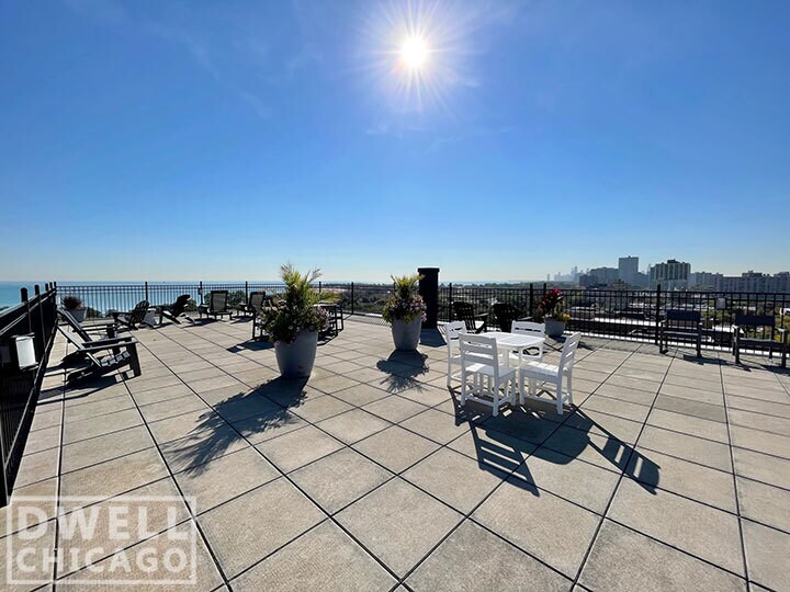 Building Photo - 4950 N Marine Dr